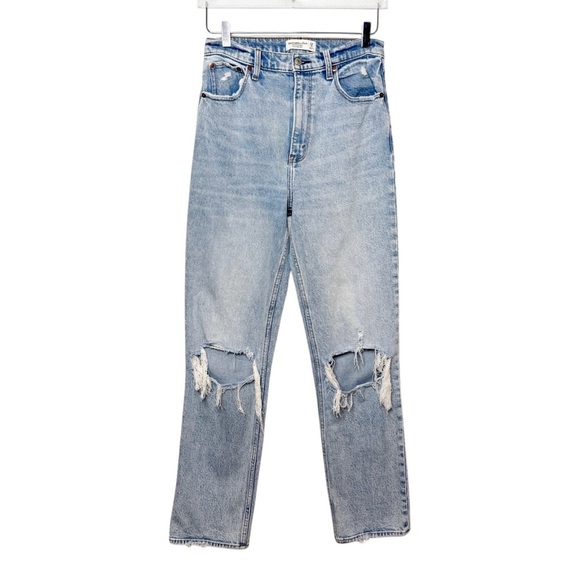 Abercrombie The 90s Straight Ultra High Rise Light Wash Women’s Jeans Sz 8 - Picture 1 of 8